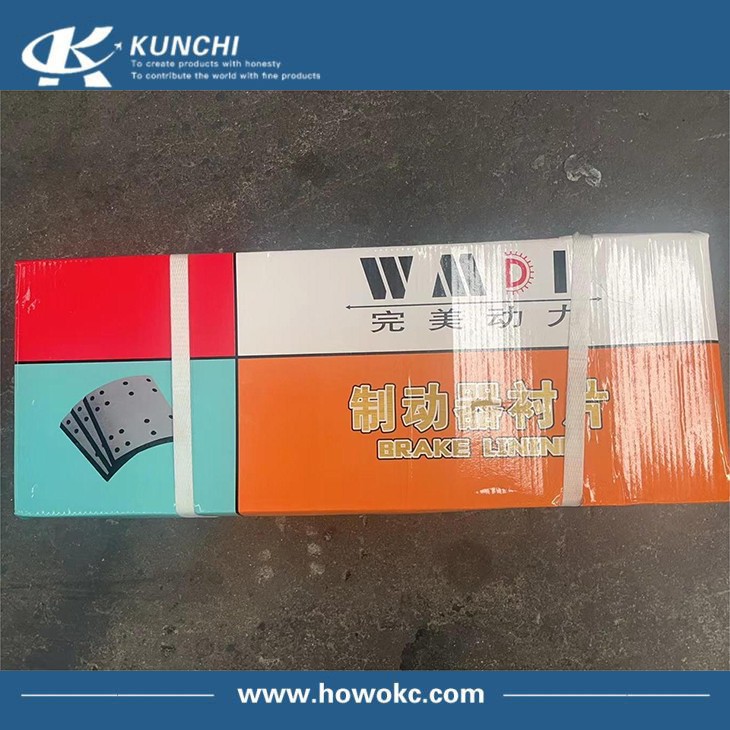 Sinotruk HOWO STR 8 Holes Brake Lining WG9100440029 3